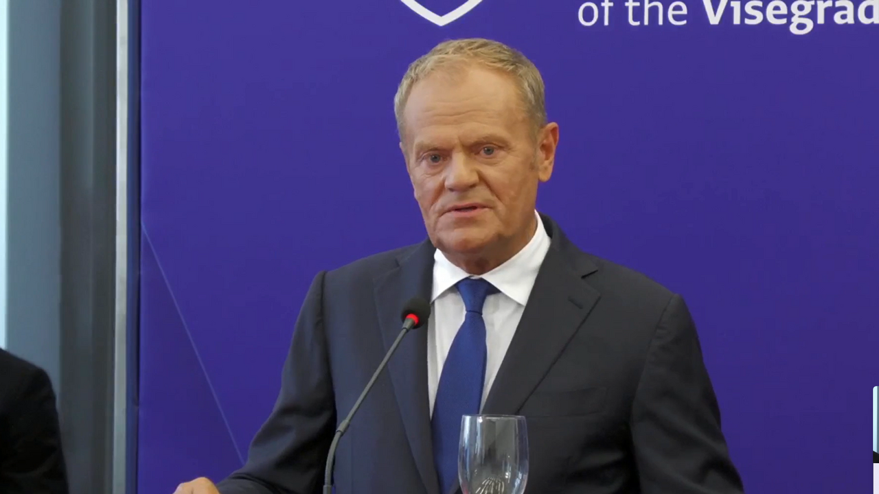 Possible threat on border crossing averted, Polish PM says