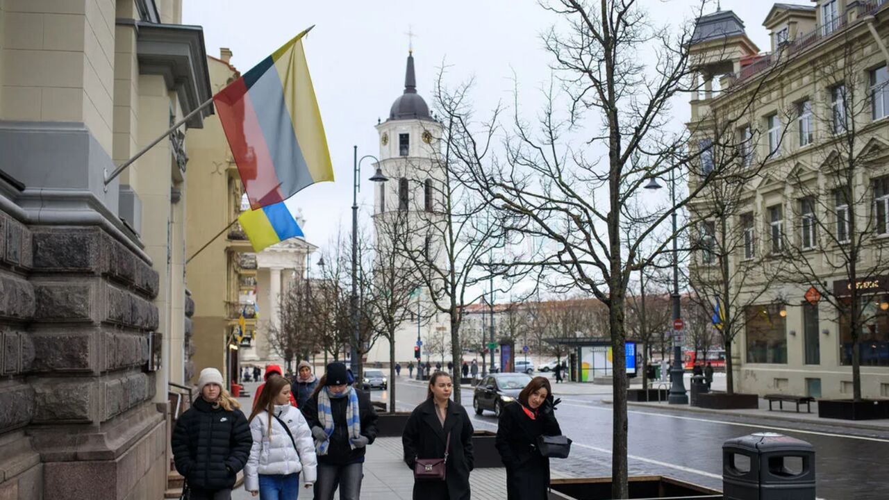 Lithuanian intelligence sees no rising threat from Belarus, official says